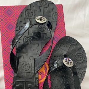Sandals black tory